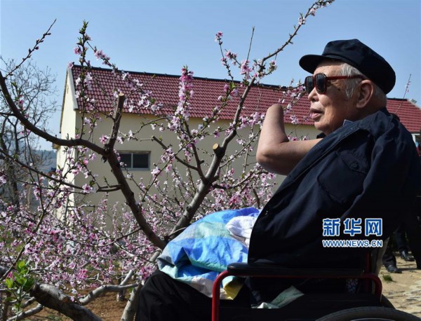 （壯麗70年·奮斗新時(shí)代——共和國榮光·圖文互動）（1）朱彥夫：身殘志堅(jiān)敢擔(dān)當(dāng) 帶領(lǐng)鄉(xiāng)親奔小康